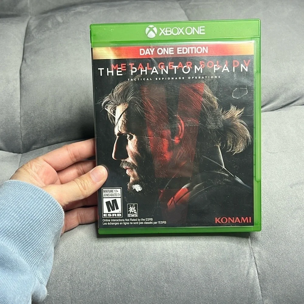 “Xbox One: Day One Edition Metal Gear Solid V: The Phantom Pain”